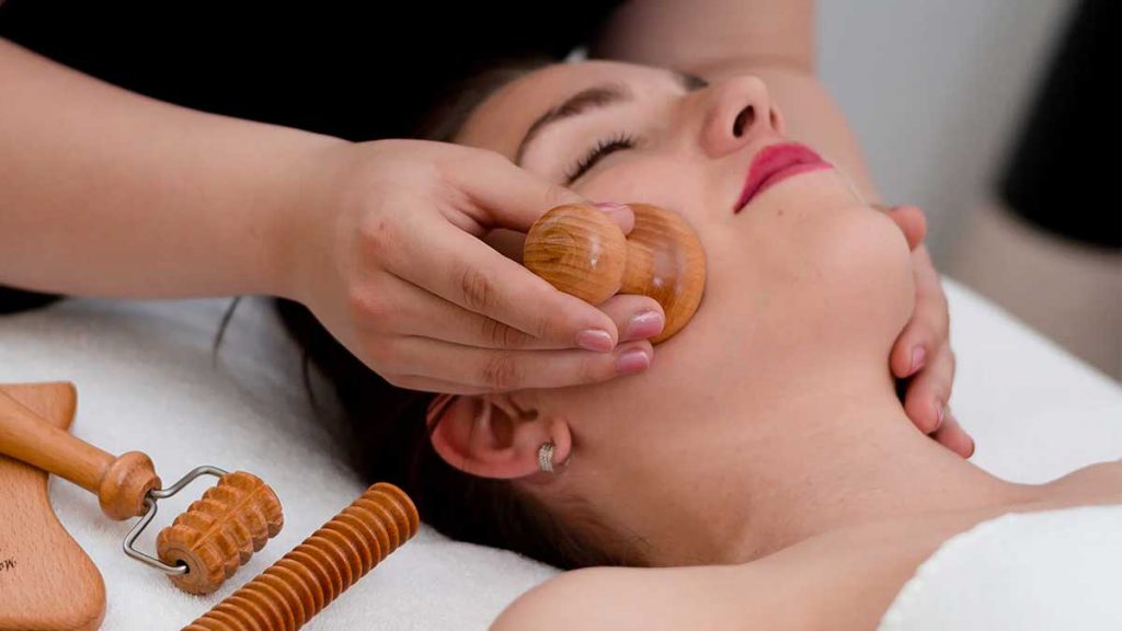 Maderoterapia facial